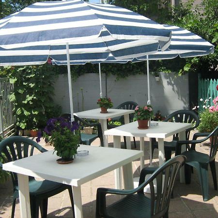 Sirenapop Concept B&B Rivazzurra Di Rimini Dış mekan fotoğraf