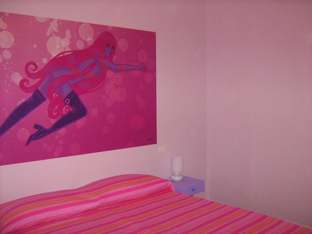 Sirenapop Concept B&B Rivazzurra Di Rimini Oda fotoğraf