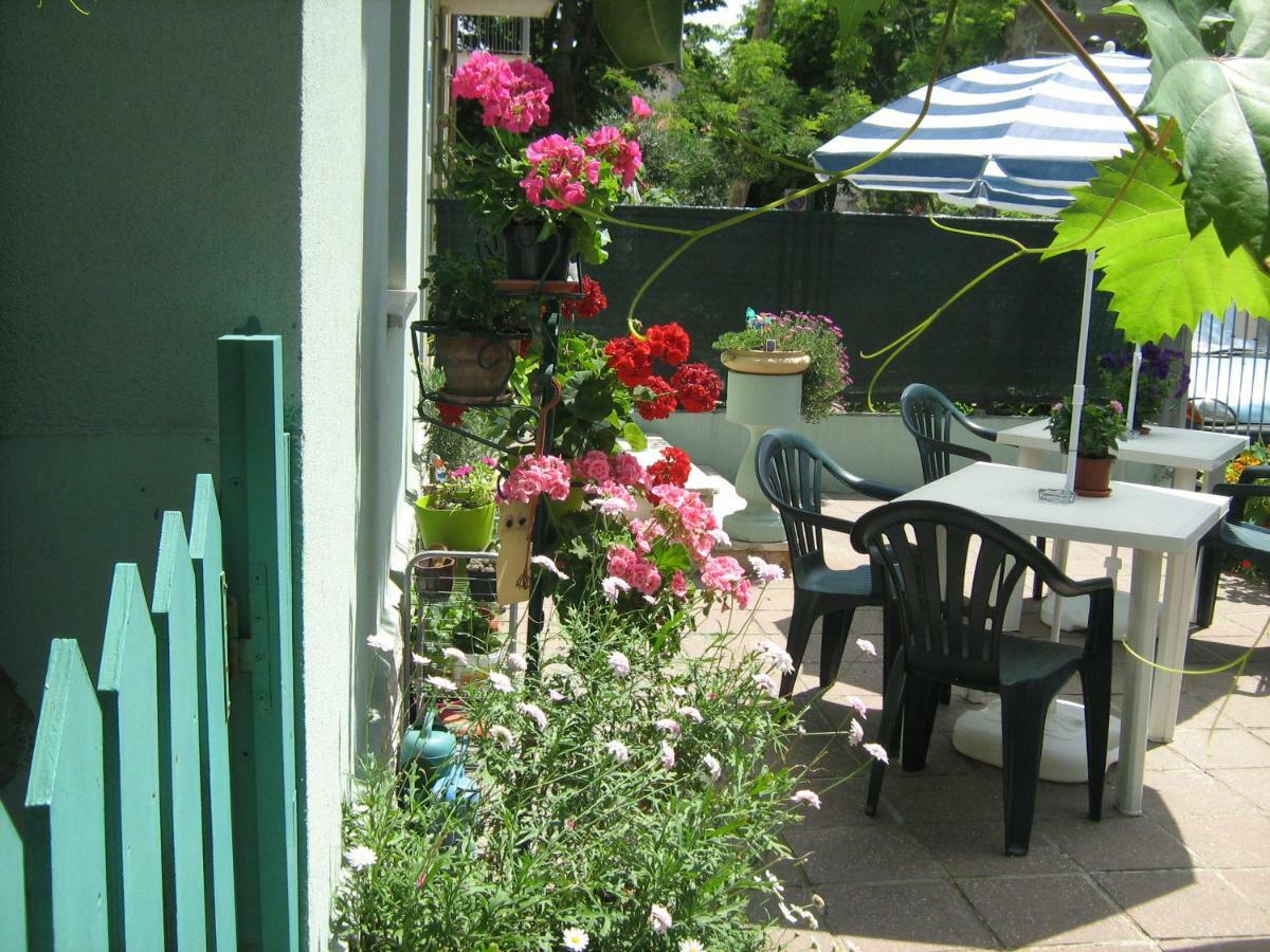 Sirenapop Concept B&B Rivazzurra Di Rimini Dış mekan fotoğraf